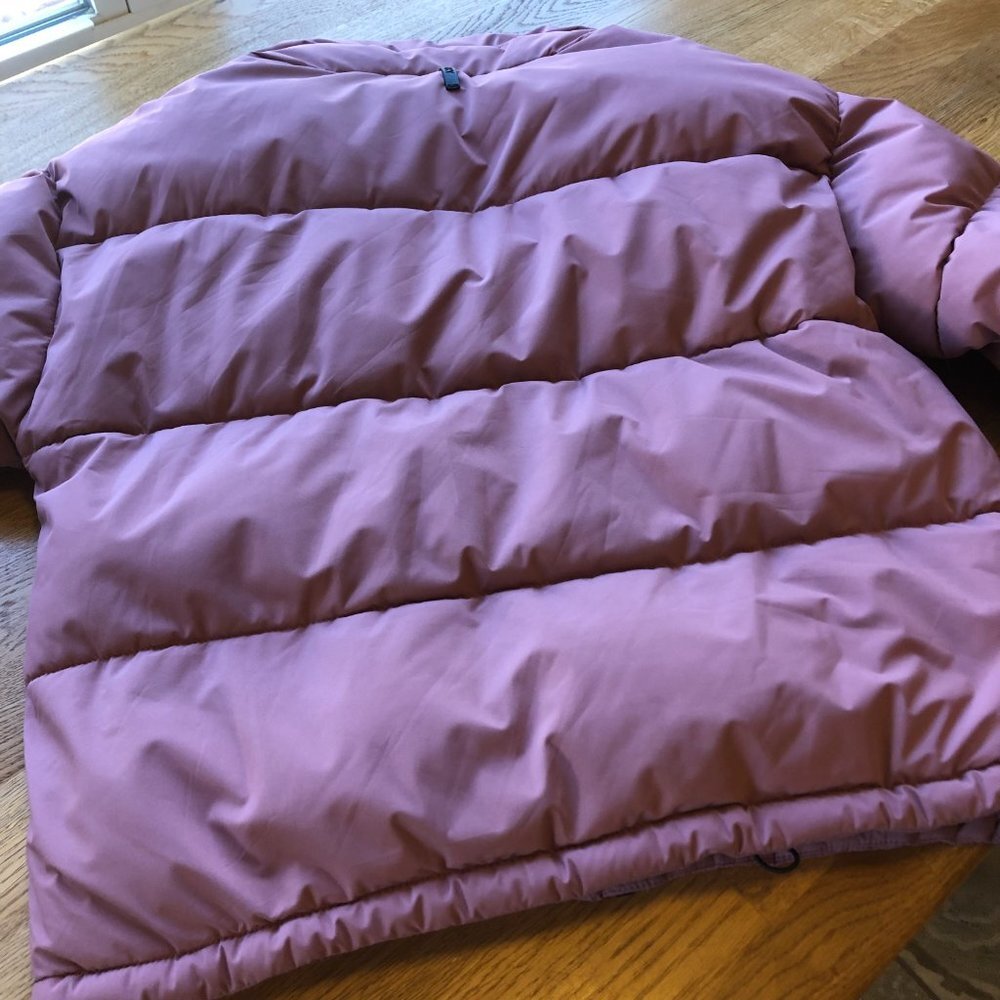 DKNY Oversized Mauve Puffer Jacket Size Medium - Picture 8 of 14